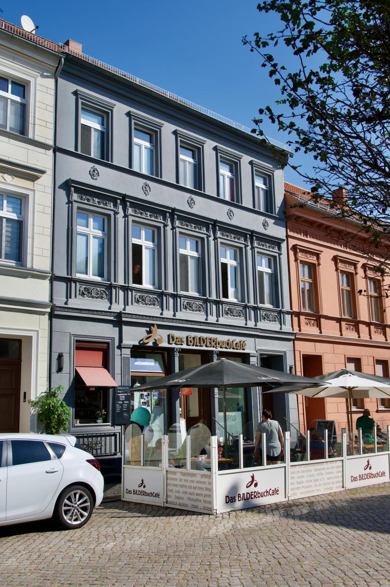 Das Bilderbuchcafe - Ferien - Apartment No 3 - Markt 7 Havelberg Exteriör bild