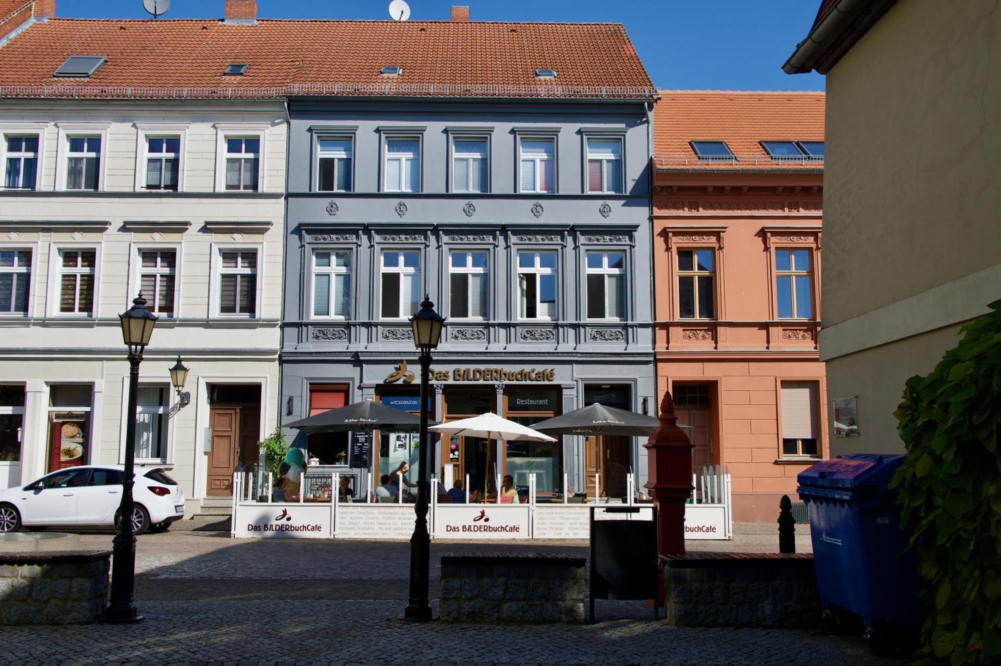 Das Bilderbuchcafe - Ferien - Apartment No 3 - Markt 7 Havelberg Exteriör bild