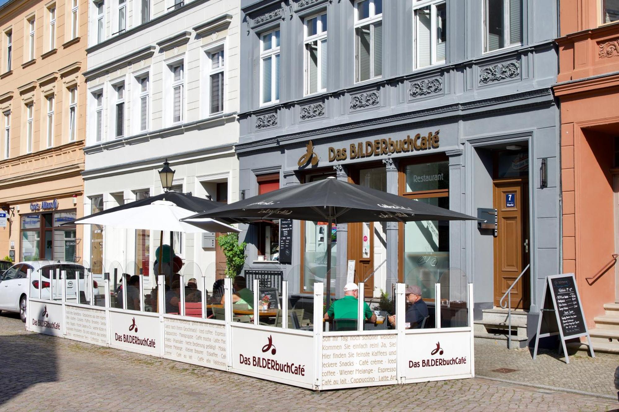 Das Bilderbuchcafe - Ferien - Apartment No 3 - Markt 7 Havelberg Exteriör bild