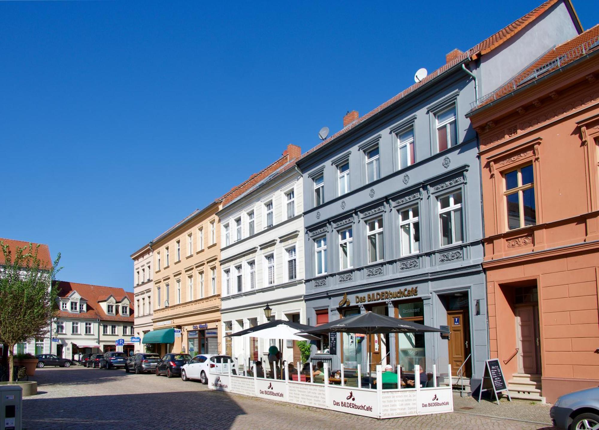 Das Bilderbuchcafe - Ferien - Apartment No 3 - Markt 7 Havelberg Exteriör bild