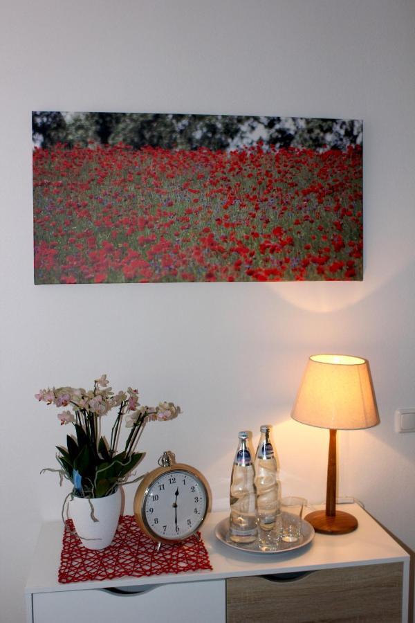 Das Bilderbuchcafe - Ferien - Apartment No 3 - Markt 7 Havelberg Exteriör bild