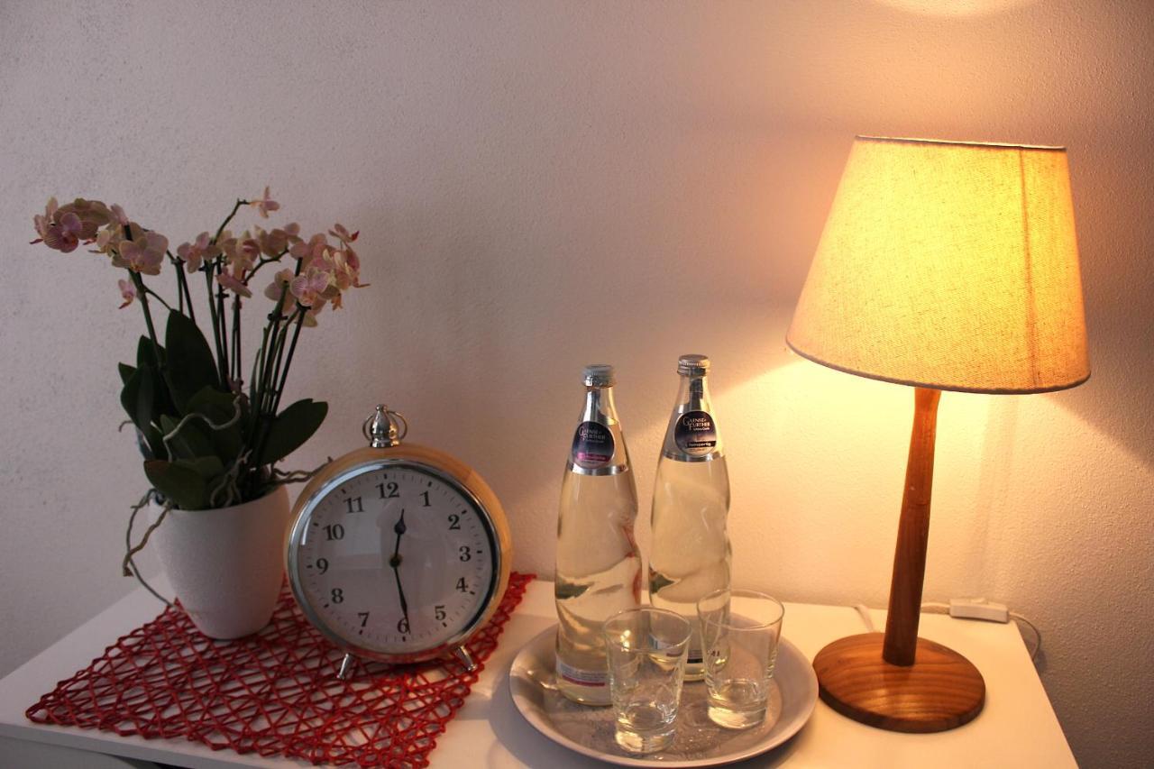 Das Bilderbuchcafe - Ferien - Apartment No 3 - Markt 7 Havelberg Exteriör bild